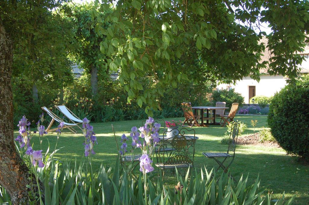 La Chaiserie La Croix-Saint-Leufroy Экстерьер фото