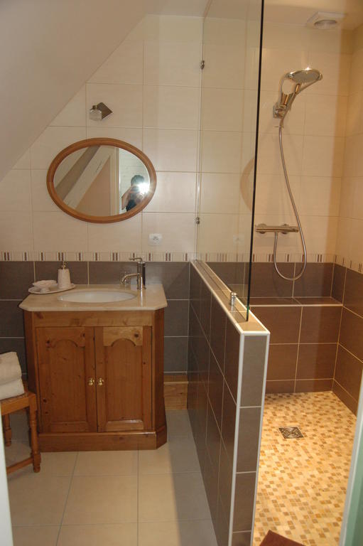 La Chaiserie La Croix-Saint-Leufroy Экстерьер фото