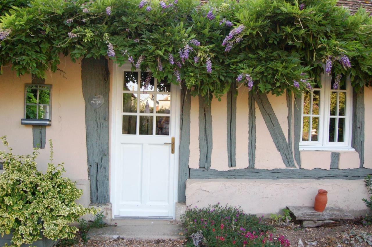 La Chaiserie La Croix-Saint-Leufroy Экстерьер фото